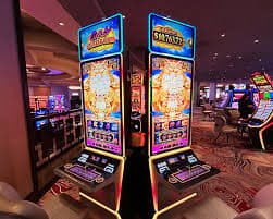 Baccarat with multi-camera view Baccarat table with multiple betting positions and live dealer